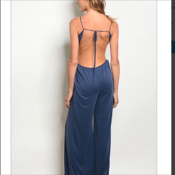 💜🎉🎉HOST PICK🎉🎉Backless Split Leg Jumpsuit 💜 - Picture 4 of 4